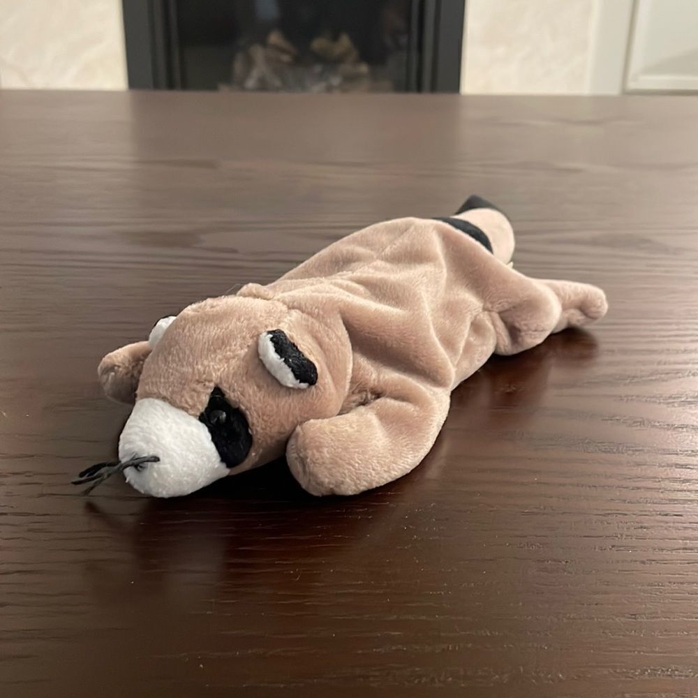 Ringo the Racoon Original Ty Beanie Baby Collection 1995 11” long Great Conditi…
